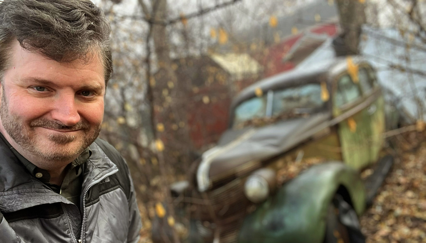 The SandViking considers restoring a family Pontiac from the 1940s.